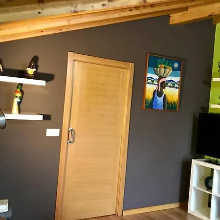 Tranquila Casita De Invitados En Con Chimenea Holiday home Vigo