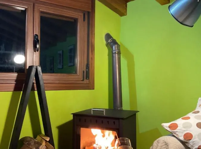 Tranquila Casita De Invitados En Con Chimenea